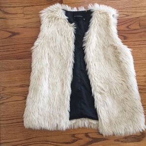 Blonde faux fur vest